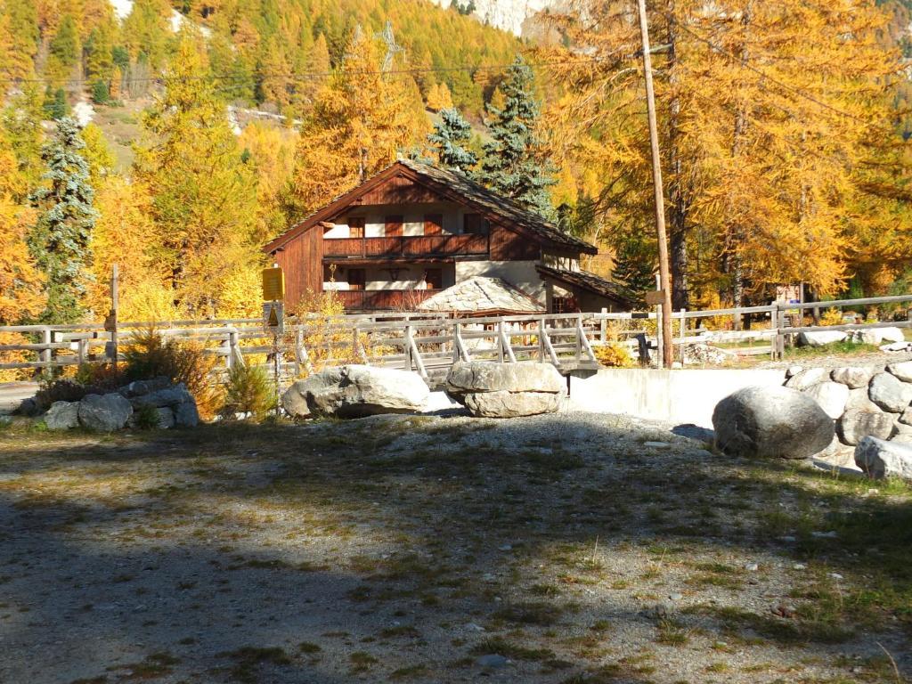 Chalet Lavis Trafford Bramans Exterior photo
